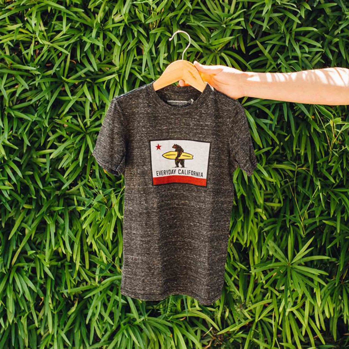 El Joven Kids Tee