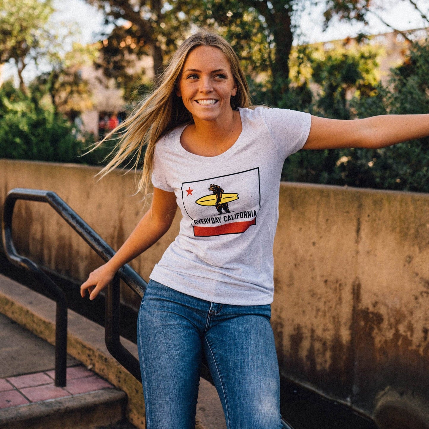 La Hermosa Tee