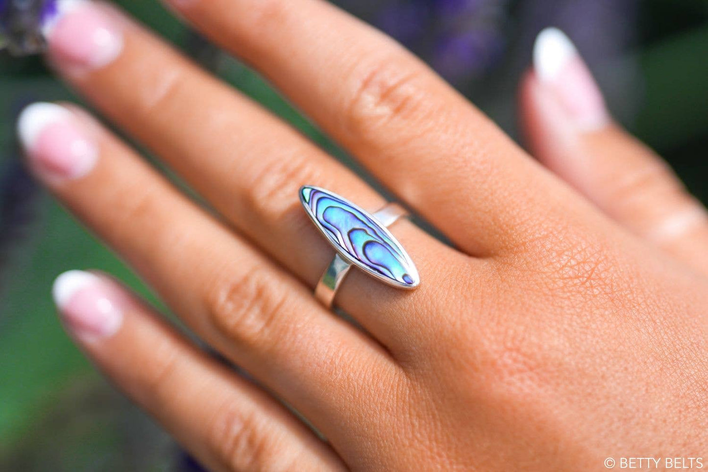 Mads Shell Ring