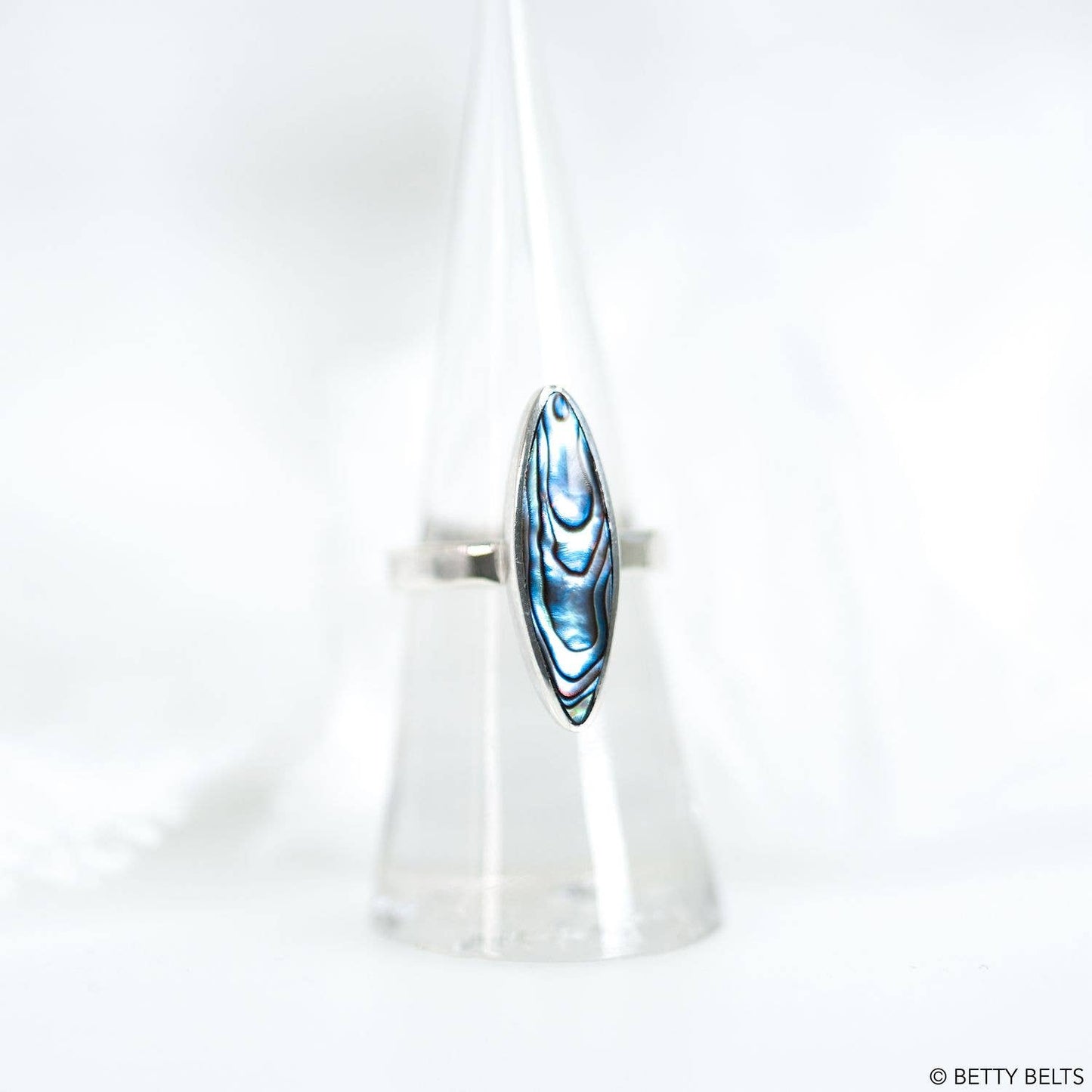 Mads Shell Ring