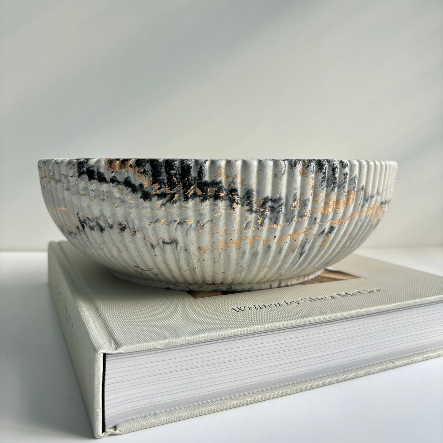 Temis Fluted Concrete Bowl
