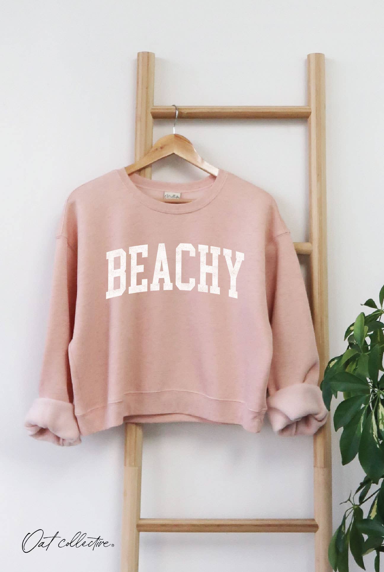 BEACHY Cropped Sweatshirt