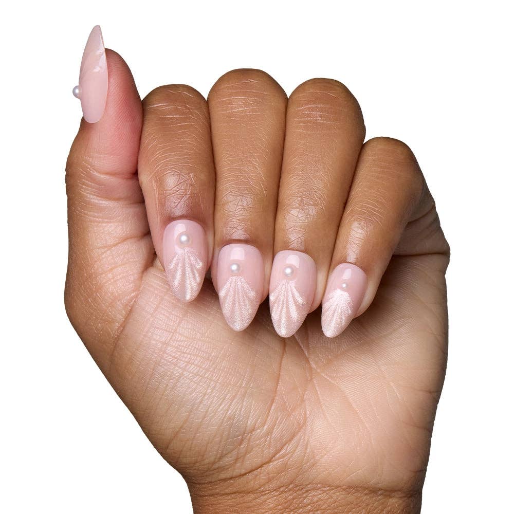 Honeymoon Nails