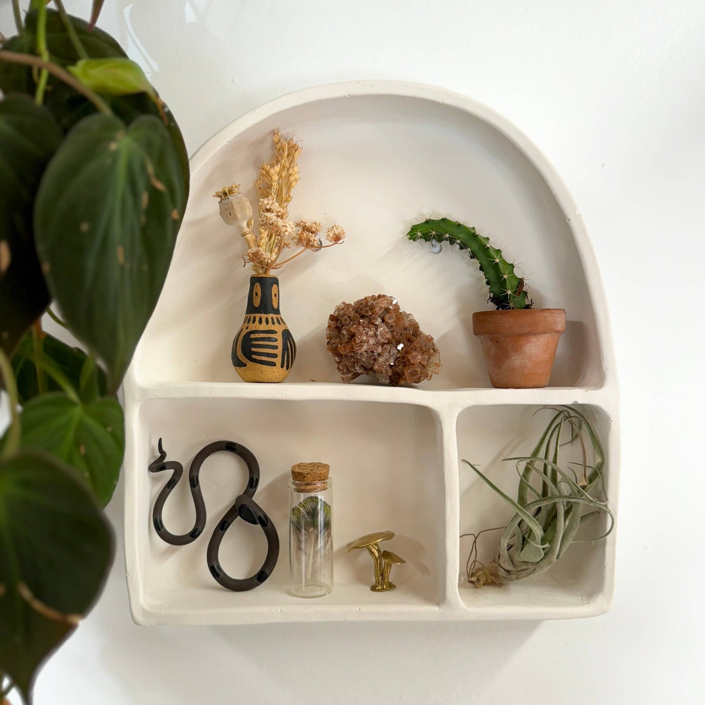 Cement Altar of Inspiration - White