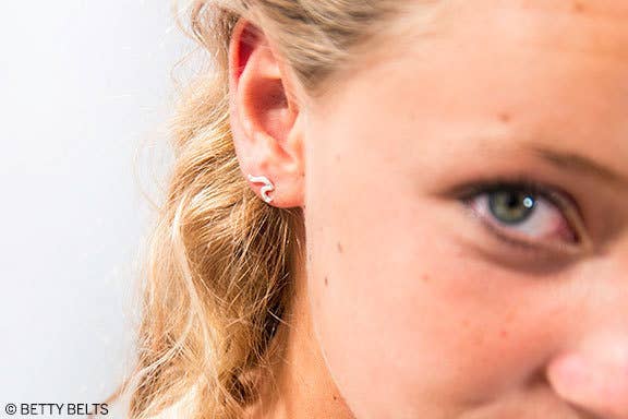 Hui Hui Wave Studs