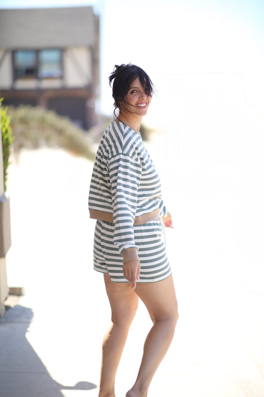 Low Key Stripe Short