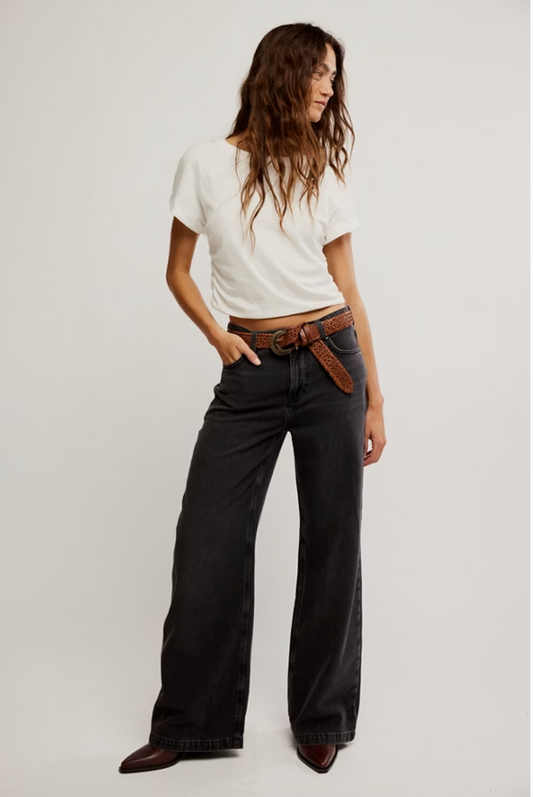Stride Wide Leg Jean