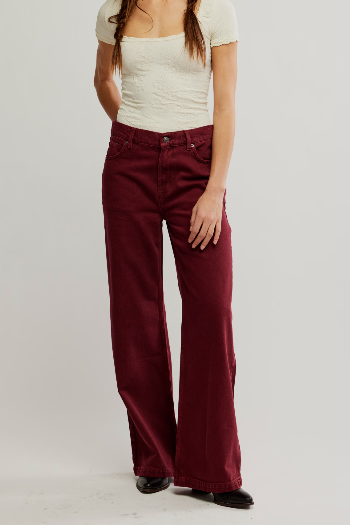 Stride Wide Leg Jean