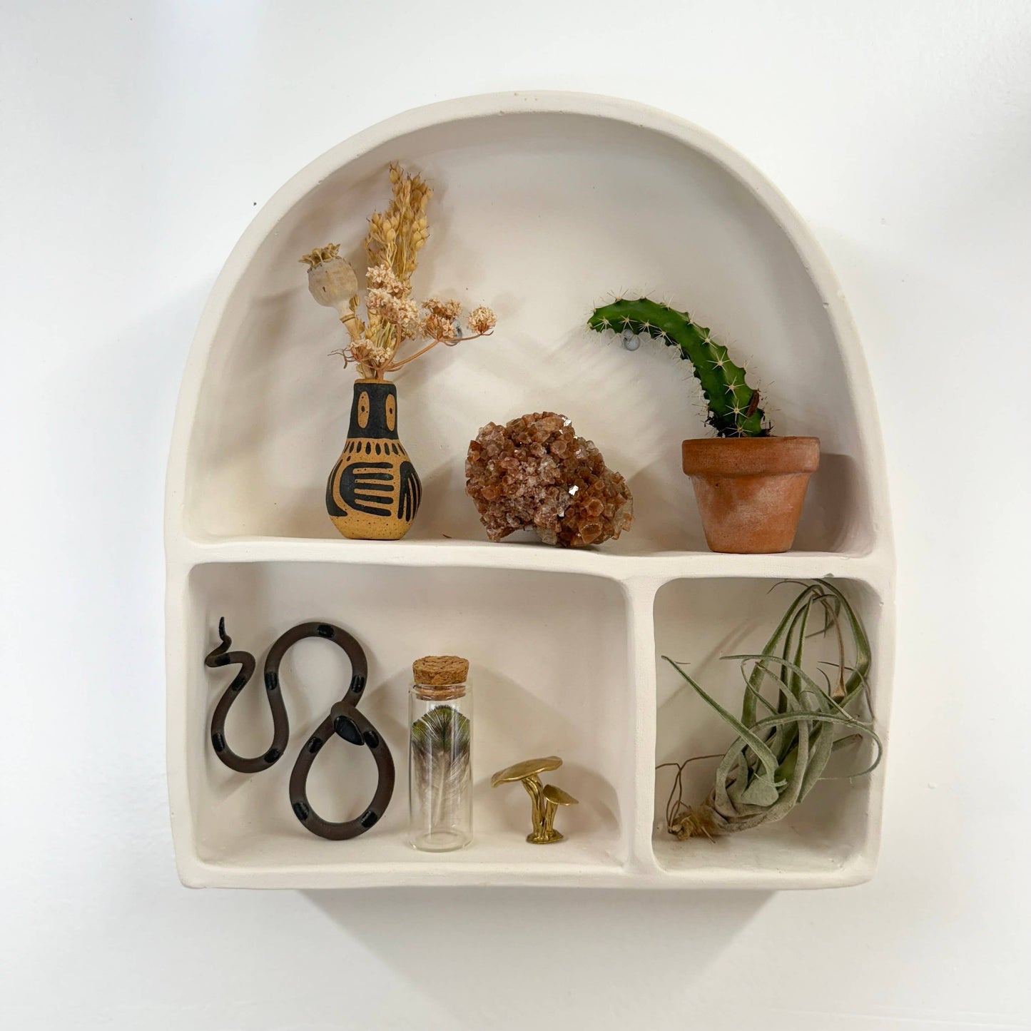 Cement Altar of Inspiration - White