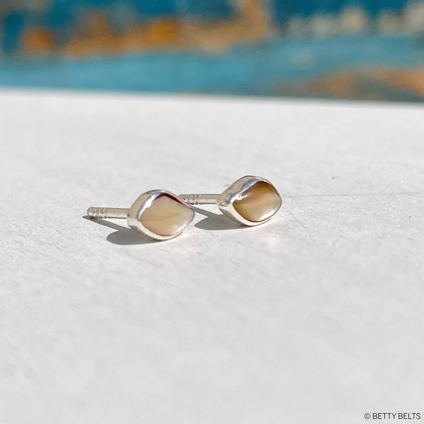 Pebble Studs